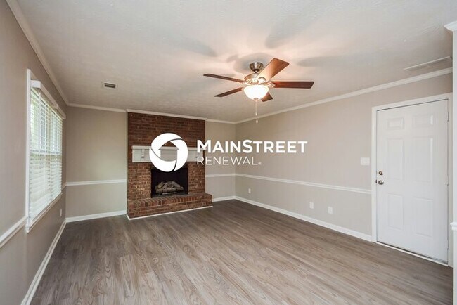 Building Photo - 3 Bedroom Pet-Friendly Home in Conyers, GA...