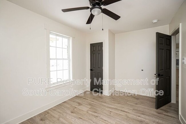 Building Photo - 2679 Oregon Ave