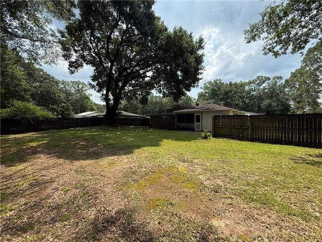 Building Photo - 5528 Cortez Dr