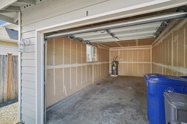 Building Photo - 13411 Meadow Rd