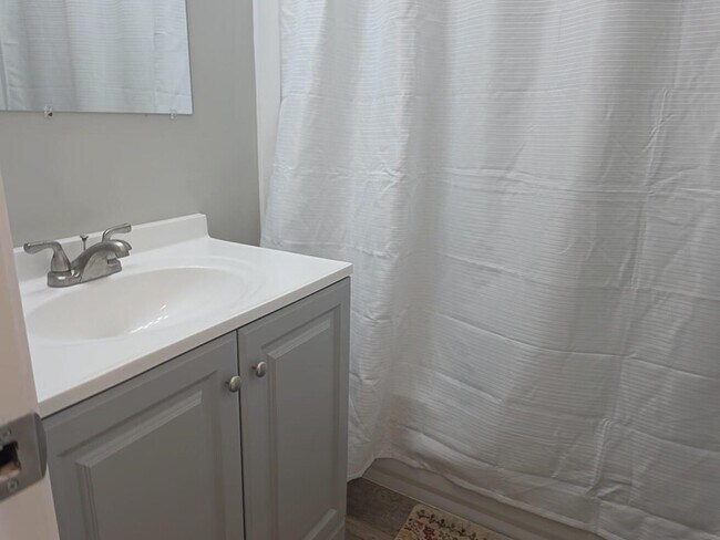 Building Photo - 1962 Mary Catherine St