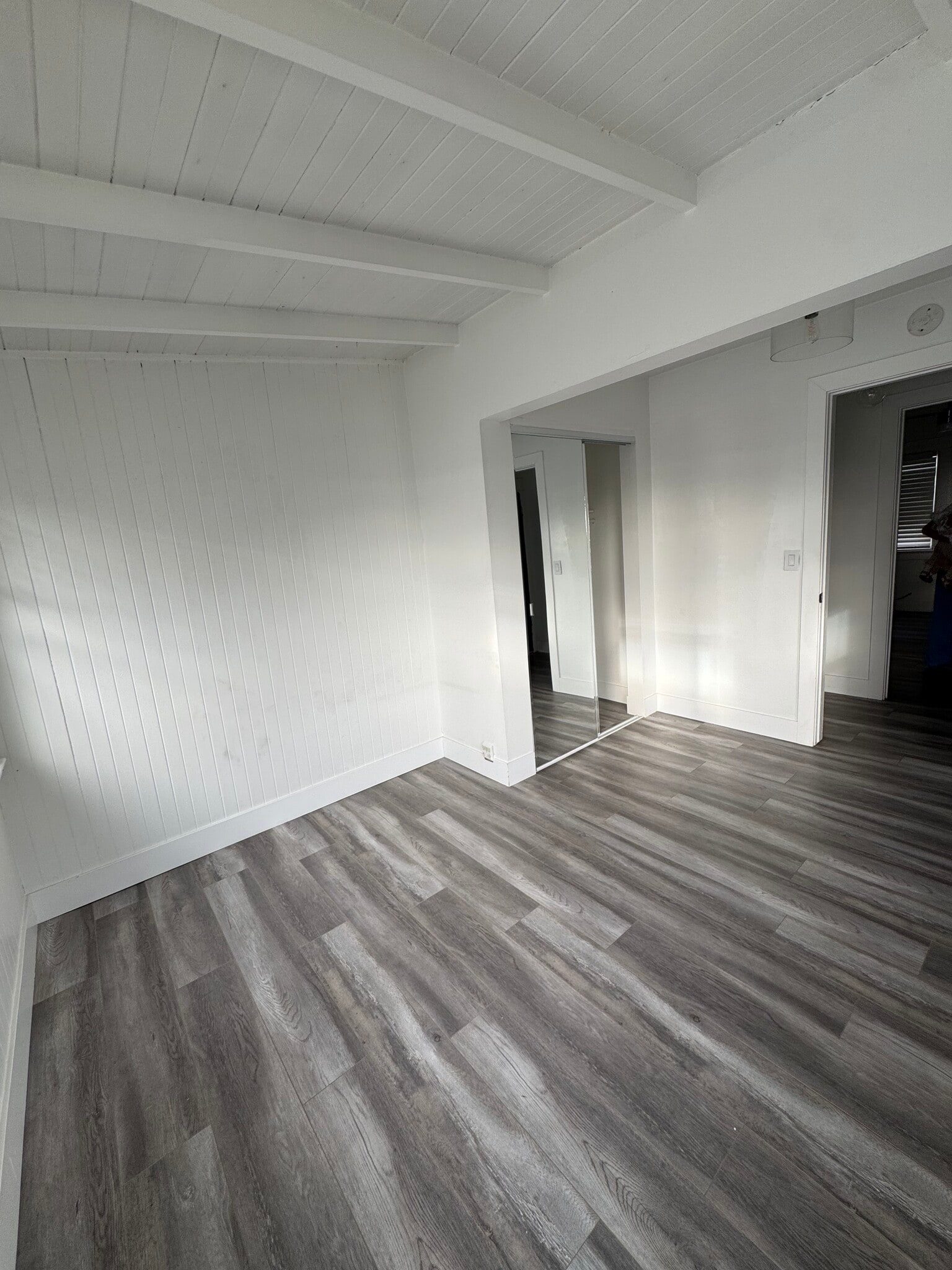 Building Photo - 1653 Bayview Dr