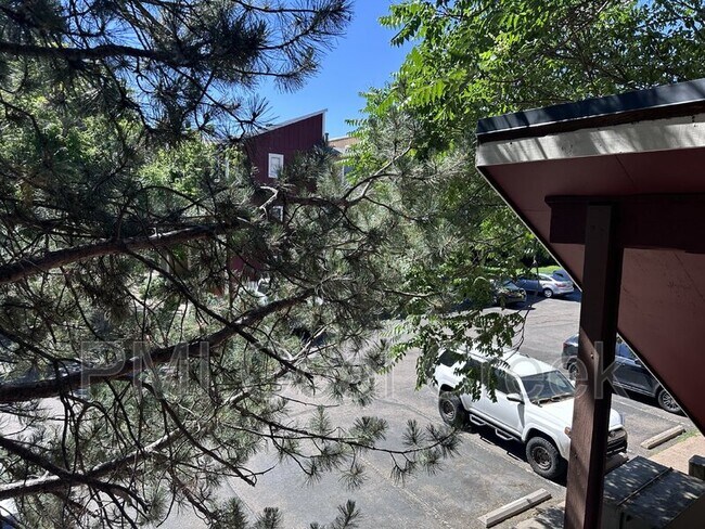 Building Photo - 2902 Shadow Creek Dr