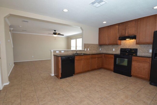 Building Photo - 11525 Autumn Ash Dr