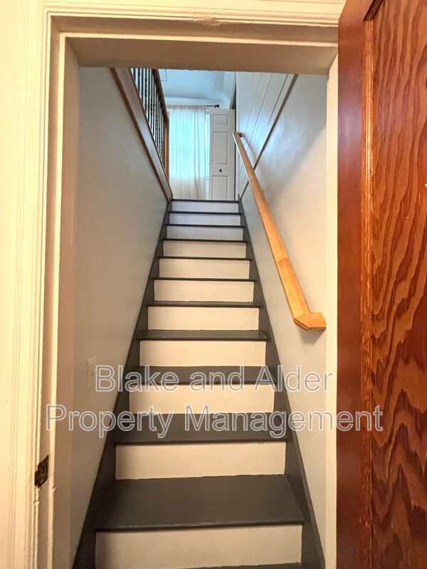 Building Photo - 7336 N Central St