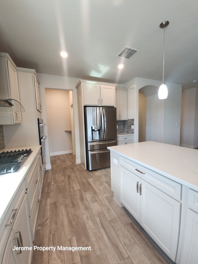 Building Photo - 18743 Coastal Shr Ter