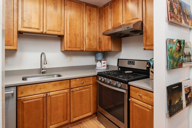 Building Photo - 2110 Bonnywood Ln