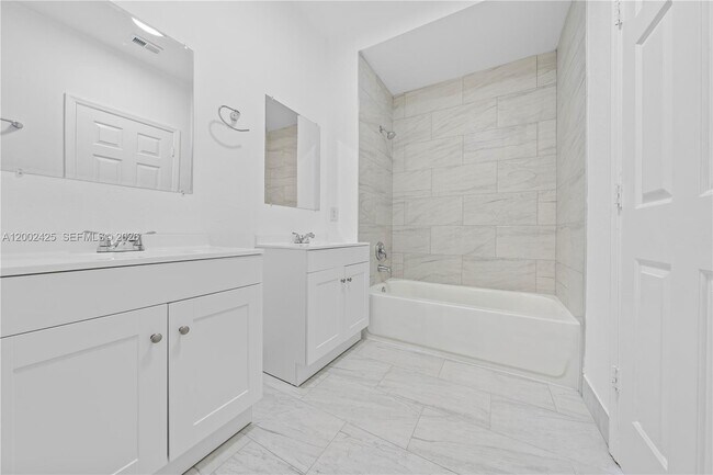 Building Photo - 27460 SW 138th Path