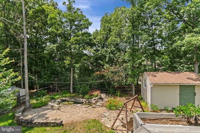 Building Photo - 2504 Tatnuck Ct