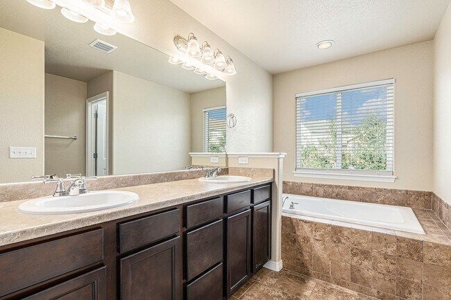 Building Photo - Nice Big Home, close to Ft Carson, Updated...