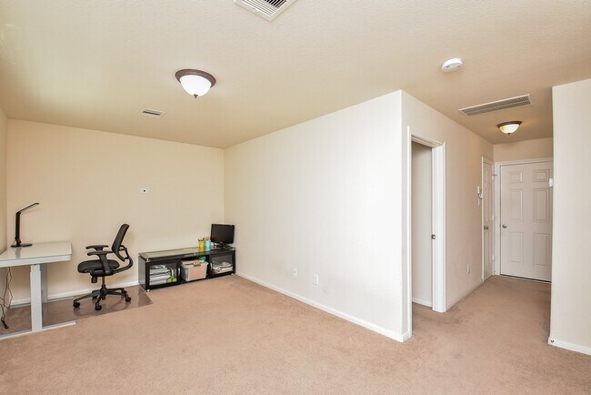 Building Photo - 3419 Clearview Villa Way