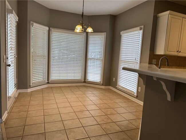 Building Photo - 1434 Oglethorpe Dr