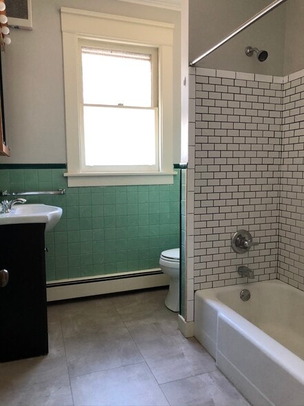 Building Photo - 2338 16th St