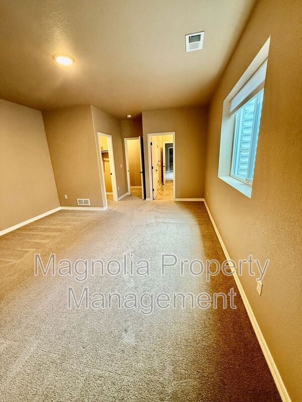 Building Photo - 9916 Wolf Lake Drive