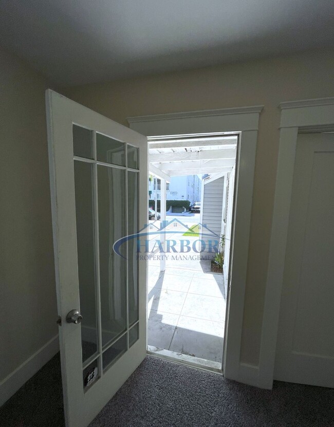 Building Photo - Beautiful 3-Bedroom Home with Spacious Liv...