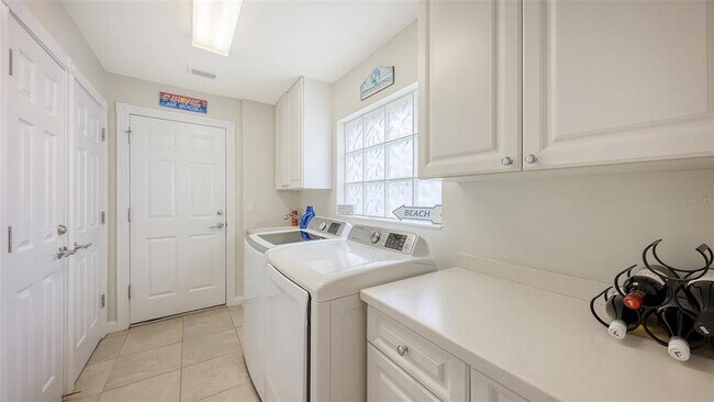 Building Photo - 11605 Garessio Ln