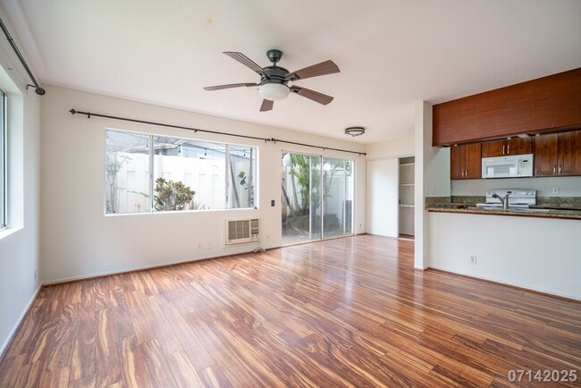 Building Photo - 3 Bed 2.5 Bath in Alii Cove