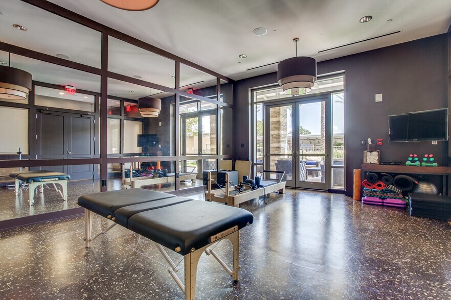 Common Area - Private Workout Studio - 4242 Broadway