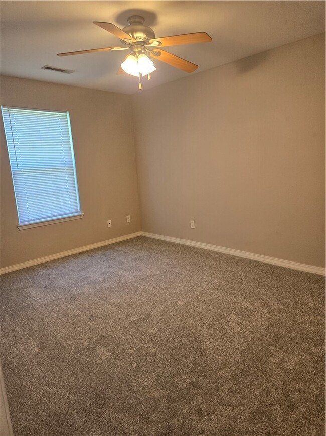 Building Photo - 2159 Kristy Ln