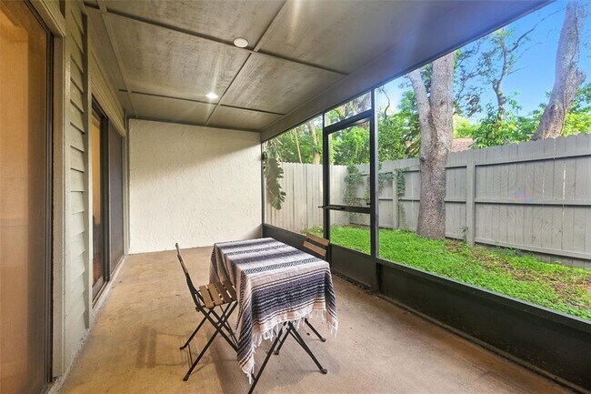 Building Photo - 4404 Oak Harbor Dr