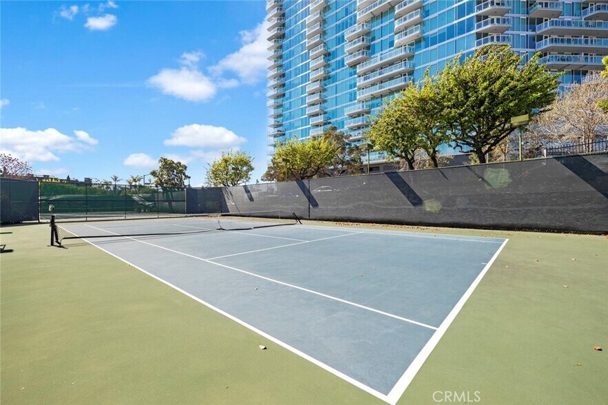 Building Photo - 8830 Via Andar