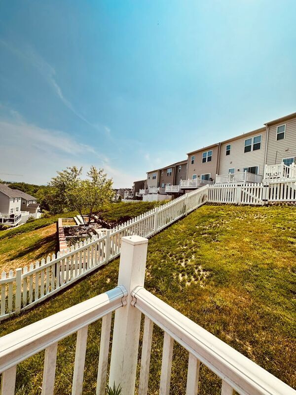 Building Photo - 4536 Briarwood Dr