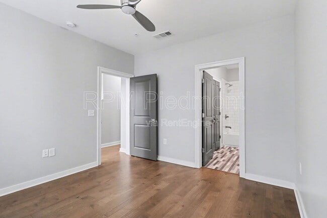 Building Photo - 383 Pratt Dr SE