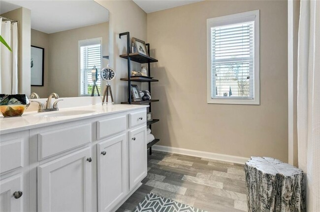 Building Photo - 600 Waterstone Dr