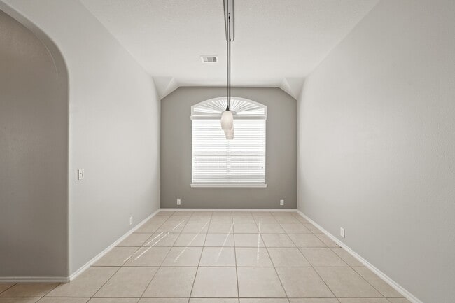 Building Photo - 5710 Everhart Manor Ln