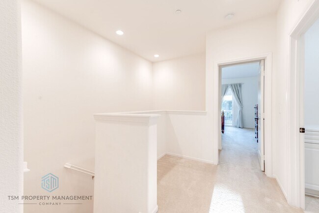 Building Photo - 3250 E Yountville Dr