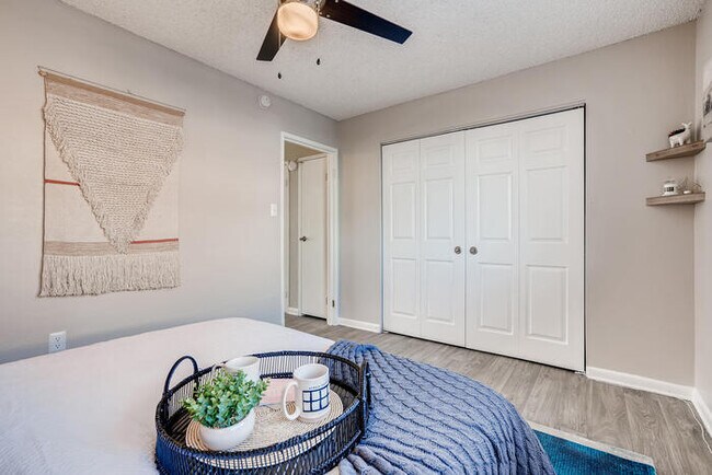 Building Photo - Rent with Mountain Vista!