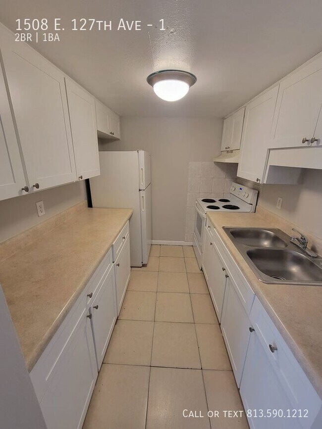 Building Photo - Updated Tampa Apartment