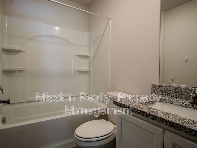 Building Photo - 2827 Meadowview Blvd