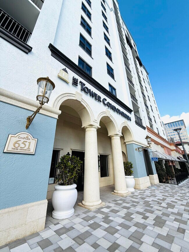 Building Photo - 651 Okeechobee Blvd