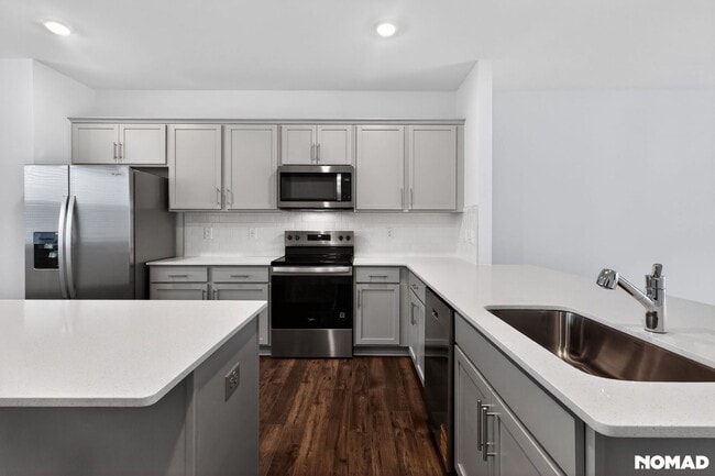 Building Photo - 821 Washington St