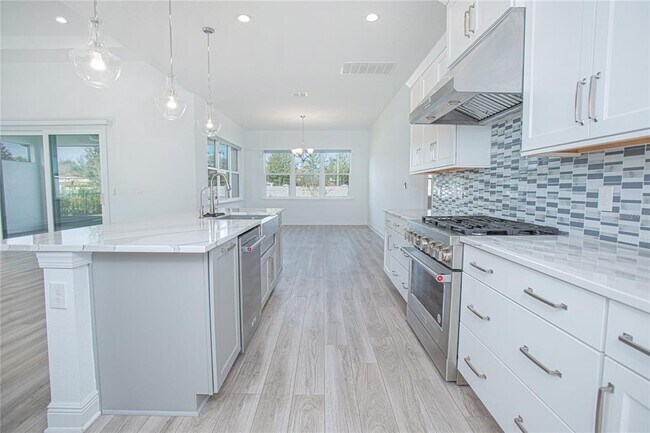 Building Photo - 12034 Sprite Ln