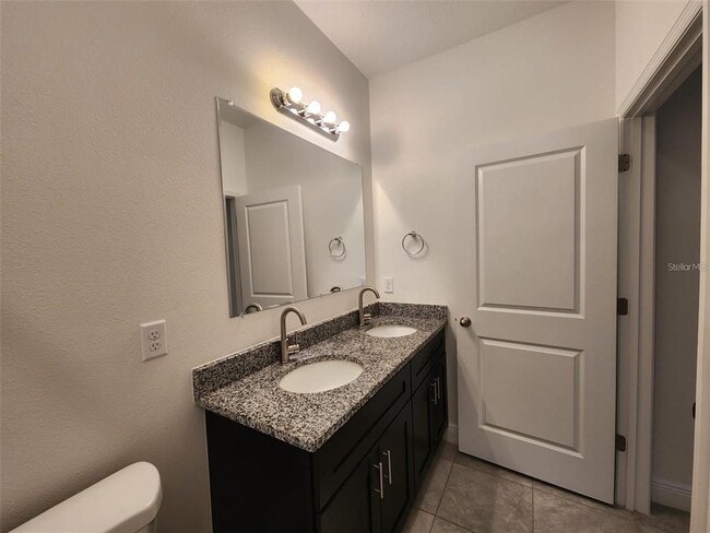 Building Photo - 3650 SW 128th Pl