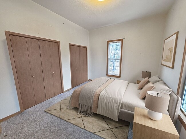 Building Photo - 5212 Lincoln Way