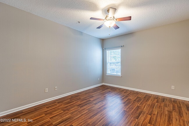 Building Photo - 2200 Marsh Hawk Ln