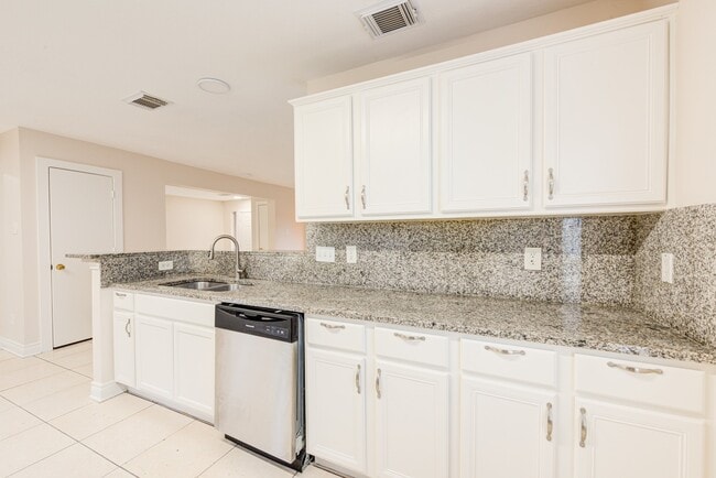 Building Photo - 7322 Parkland Manor Dr