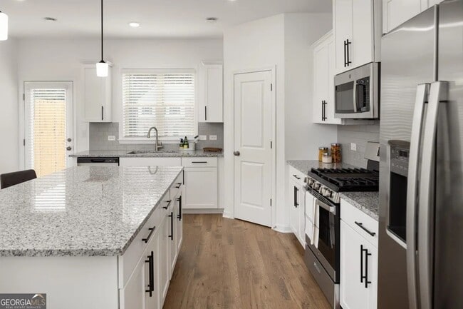 Building Photo - 1565 Brantin Dr