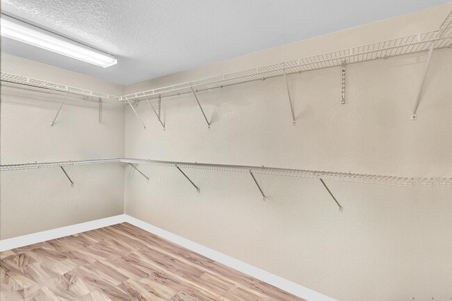 Building Photo - 10240 NW 33rd Pl