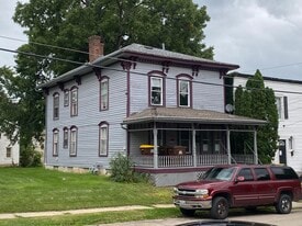 Building Photo - 518 W Pleasant St