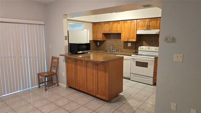 Building Photo - 8401 SW 107th Ave
