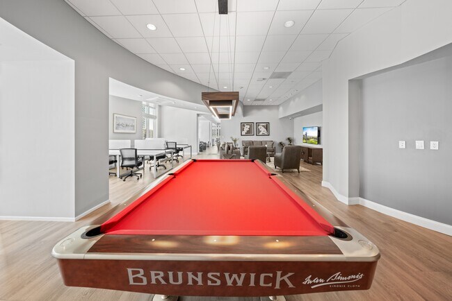 Building Photo - 300 S Biscayne Blvd