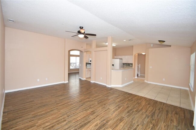 Building Photo - 13 Sergeant Ct