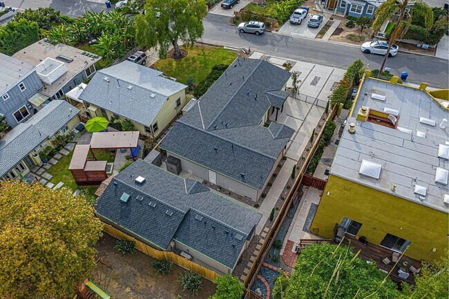Building Photo - 264 Barbara Ave