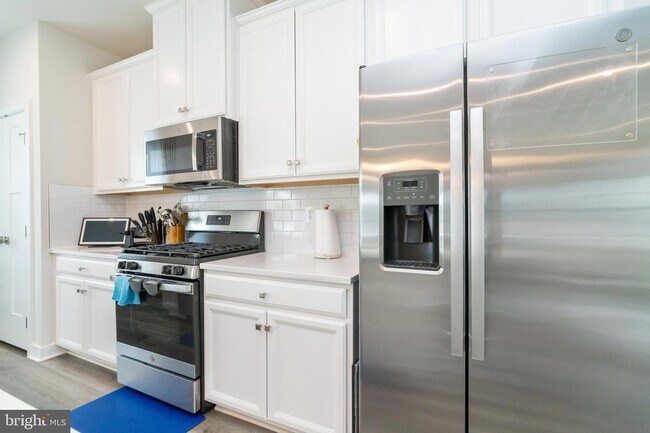 Building Photo - 336 Pemberton Park Ln
