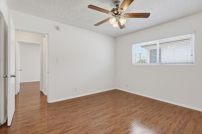 Interior Photo - 6113 8th Ave