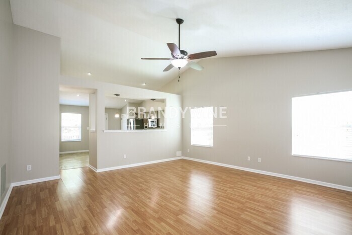 Building Photo - 3236 Weller Dr